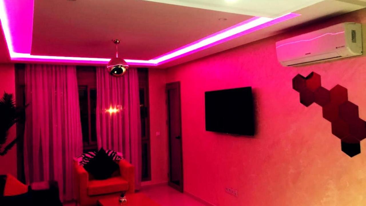 Bleu Host Asilah Apartment Luaran gambar