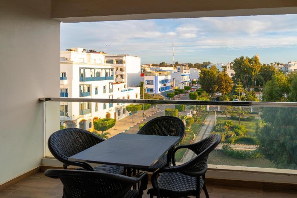 Bleu Host Asilah Apartment Luaran gambar